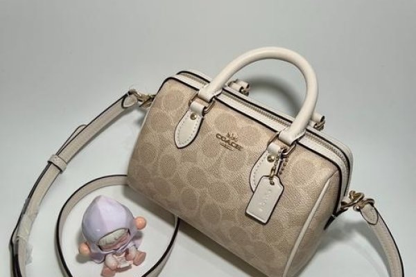 七夕礼物推荐，锐舞挂脖风扇、蔻驰COACH手提单肩托特包等实用好物，欧舒丹护手霜礼盒装抗衰老佳品。-方知甜