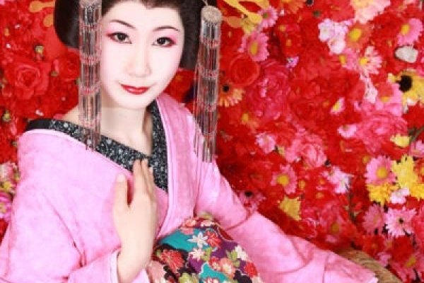 日系女ID，如繁花般绽放的独特魅力-方知甜