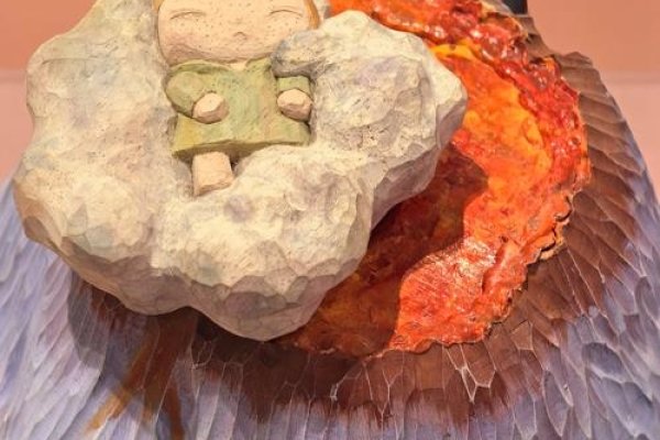 视觉玩偶，重塑想象与现实的边界-方知甜