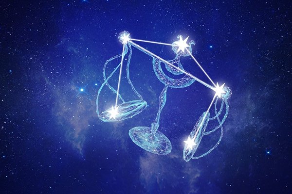 水瓶男与天秤女，星座相吸，真爱难定？-方知甜