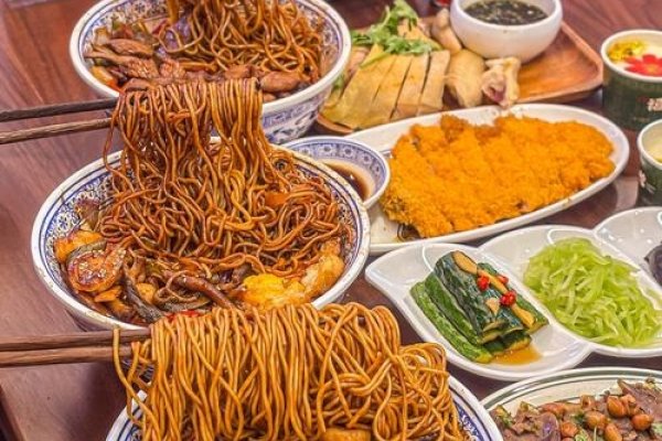 特色面馆，品味地道美食，感受文化韵味-方知甜