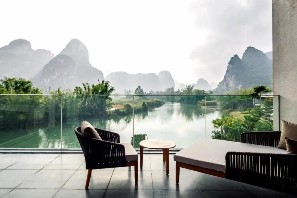 天山佳园，千年画韵的云端秘境-方知甜