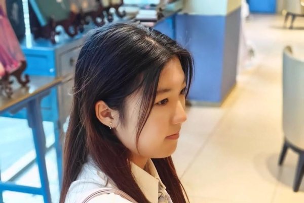 文静优雅女生，内向中的独特魅力-方知甜