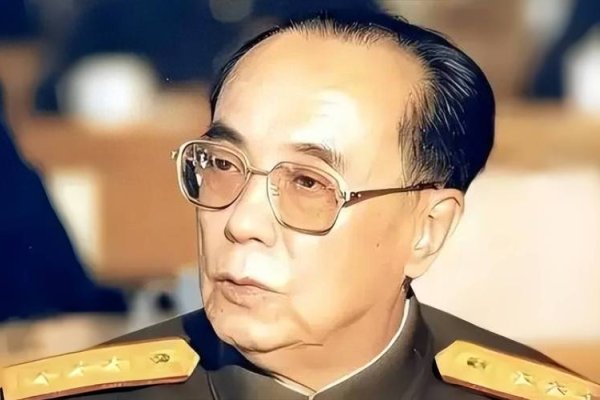 杨白冰，从基层到高层的军旅人生-方知甜