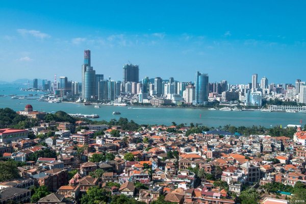 厦门女寻男，一场关于身份与可能的旅程-方知甜