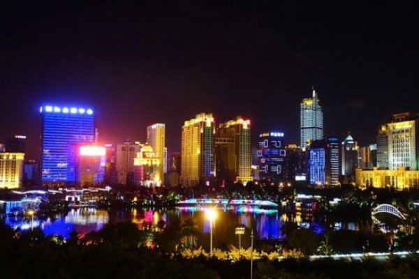 南宁征婚，探索城市中的浪漫邂逅与情感交汇-方知甜