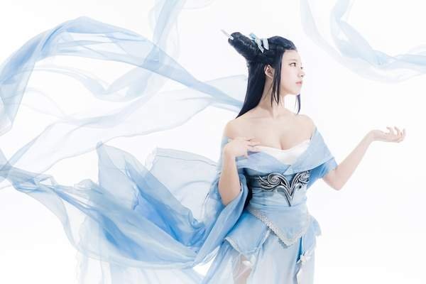 仙气与冷艳并存，女性游戏角色命名指南-方知甜