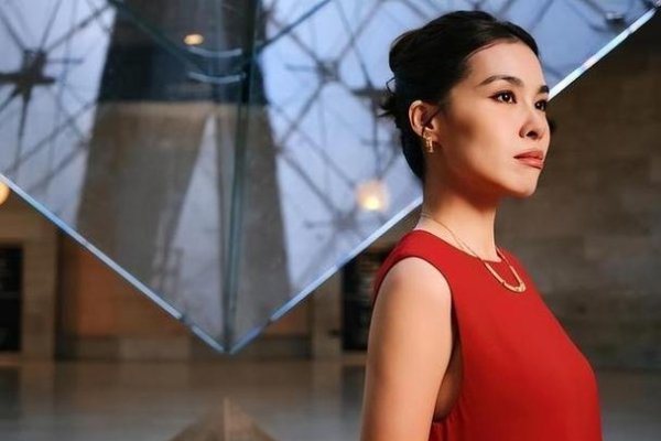 李然，踏入个人谱写专属的传奇篇章-方知甜