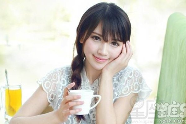 射手女，表面洒脱，内心欲望强烈-方知甜