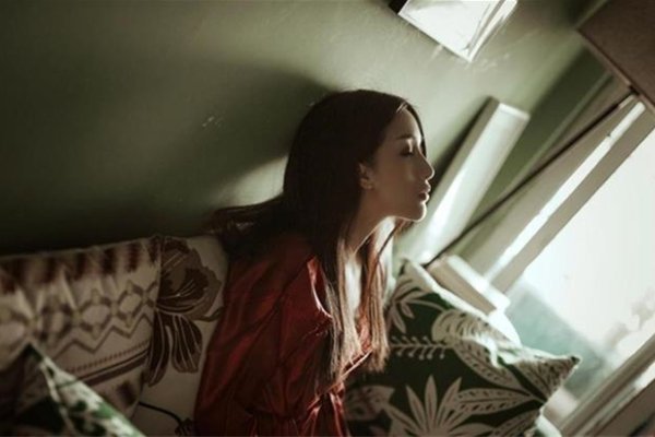 苏珊米勒，星座预言家的魅力与智慧-方知甜