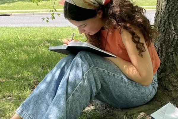 探寻女性英语名字的魅力与灵感-方知甜