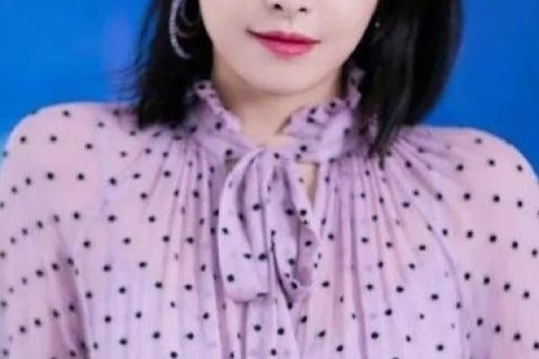 酷炫网名女，张扬个性，尽显独特魅力-方知甜