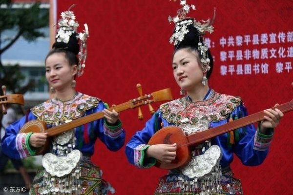 探寻侗族传统乐器的魅力，传承与发展的交响-方知甜