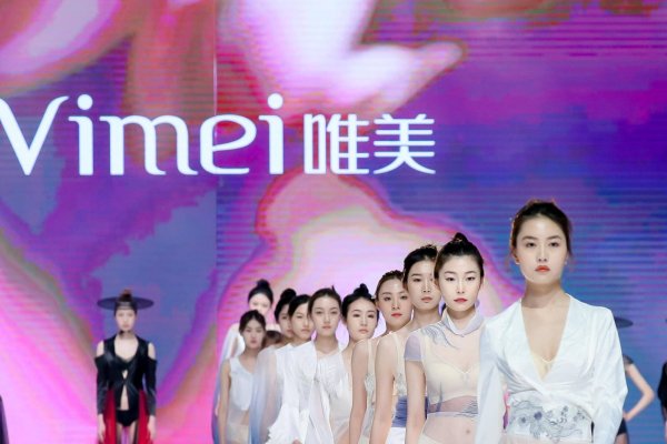 丹彤，探索东方美学之韵的经典密码-方知甜