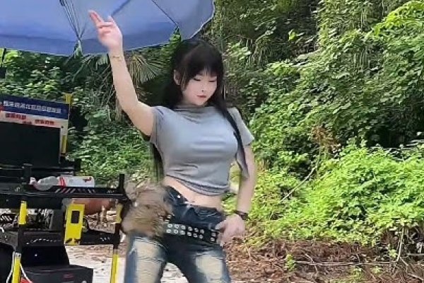 20-30字标题，2001年属马人虚岁统计-方知甜