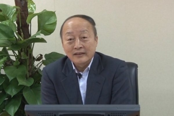 许Sir，以智慧与热情点亮教育之路的引路人-方知甜