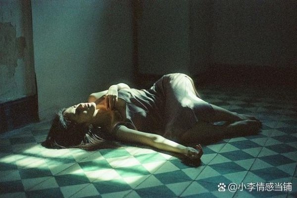 Elvira,午夜迷离的魅影-方知甜