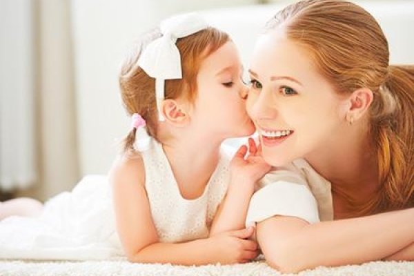 2000年出生的人今年多大？属兔还是龙？-方知甜