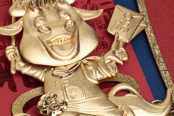 2021金牛年，壁上土命，坚韧自信-方知甜