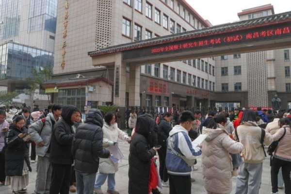 12月20号,历史的回响与未来的展望-方知甜