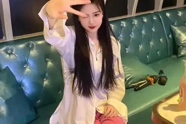 夜场女孩的梦幻艺名，晓妹、姝浅-方知甜