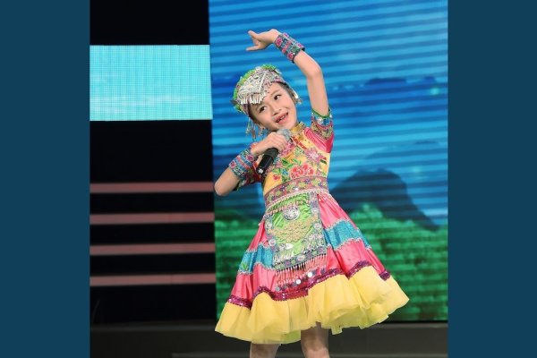 雨打灯笼，生肖谜底揭晓，竟是‘鼠’？-方知甜