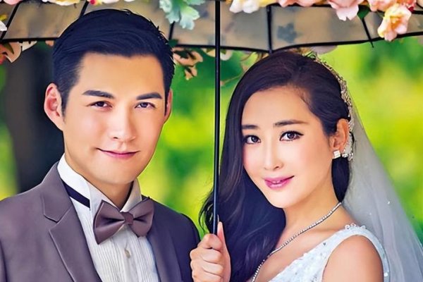 严宽女友，娱乐圈的甜蜜与低调-方知甜