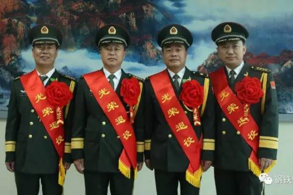 一梦入兵营，军旅传奇中的岁月洗礼-方知甜