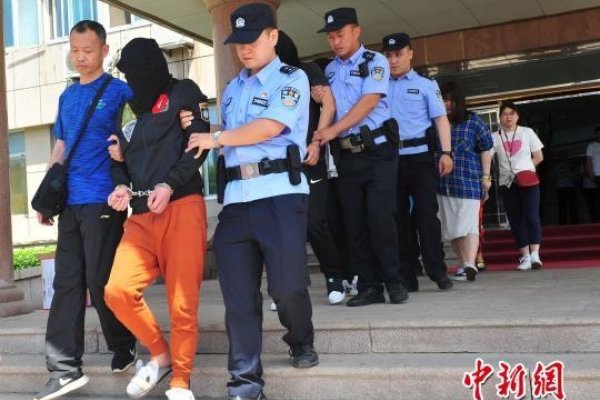 烟台警方破获特大网络直播诈骗案-方知甜