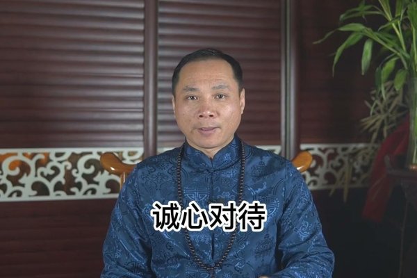 做梦梦见好多蛇，梦境背后的深层含义与解析-方知甜