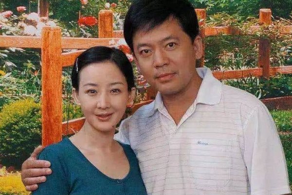 张庆鹏与李晓红十年长跑终成婚-方知甜