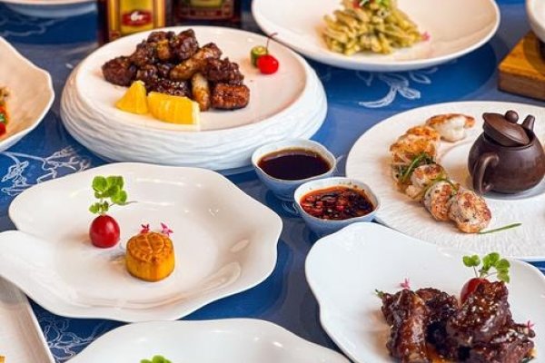 中秋美食,月饼、海鲜与应季佳肴-方知甜